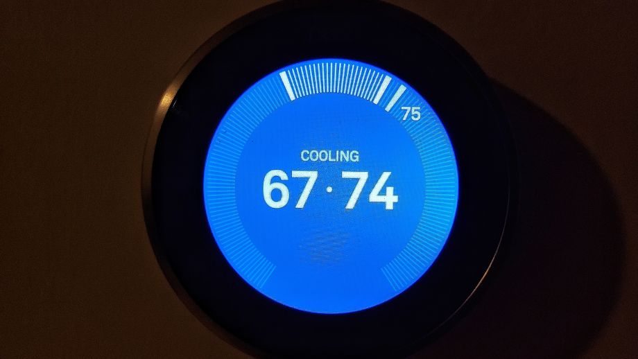 Nest thermostat not heating nor cooling 1