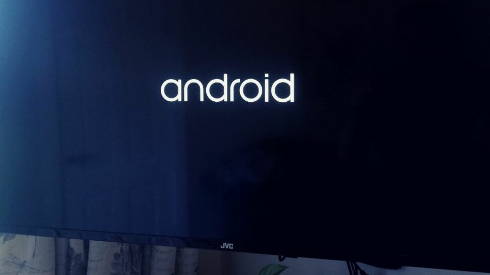 can you use a smart tv without internet