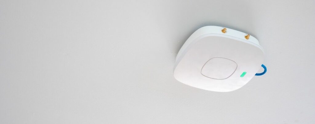 Wireless Access Point vs Range ExtenderRepeater