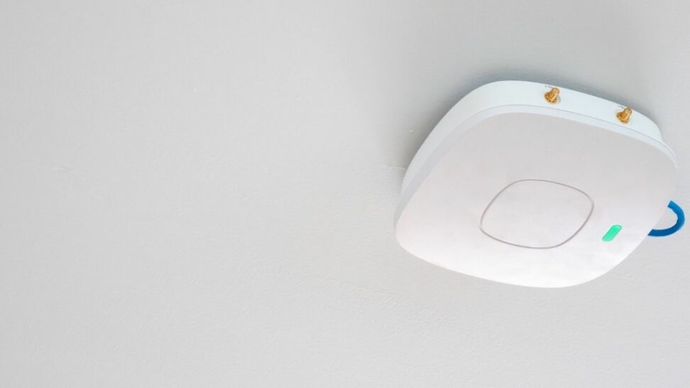 Wireless Access Point vs Range ExtenderRepeater